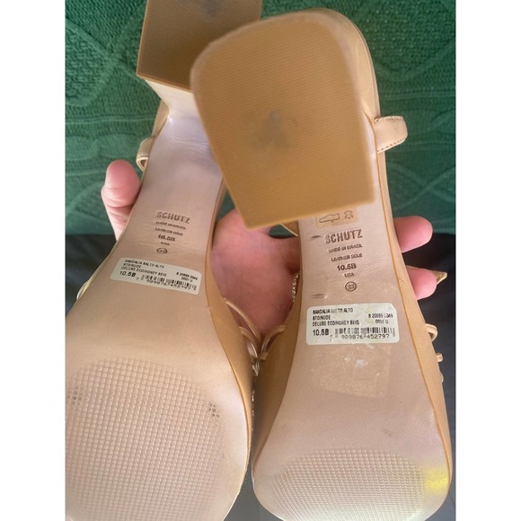 Schutz Yanna Platform NWOT 10.5B beige - Picture 6 of 9